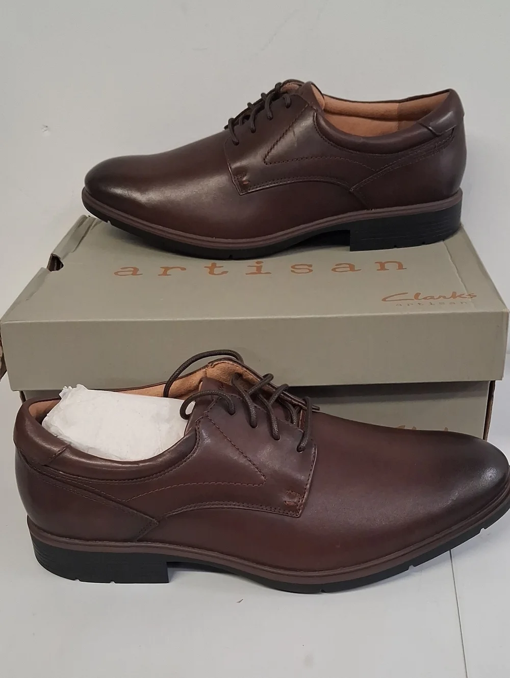 NWT Mens Clark's Artisan Eldredge Plain Dark Brown Leather Shoes